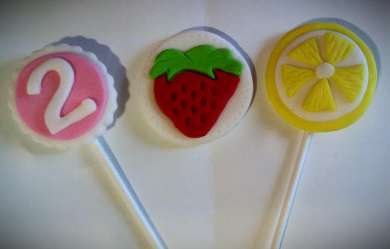 12 Fruit Cupcake Toppers
