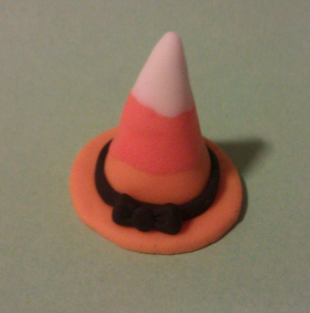 12 Witch's Hat Cupcake Toppers